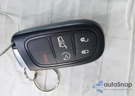 2019 Jeep Cherokee Trailhawk 4X4 from USA, damaged, VIN 1C4PJMBX7KD183289